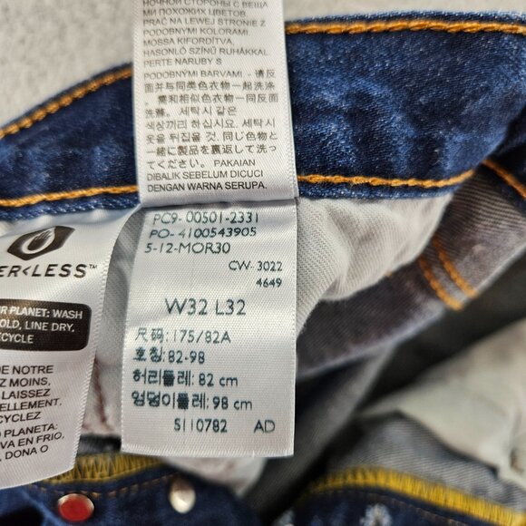 Levis Jeans Mens 32x32 Blue 501 Denim Button Fly Straight Leg - Picture 6 of 16